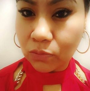 Meet your Posher, Josephina